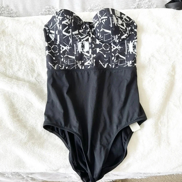 Abercrombie & Fitch black/white strapless bombshell one piece swimsuit sz small - Picture 2 of 7